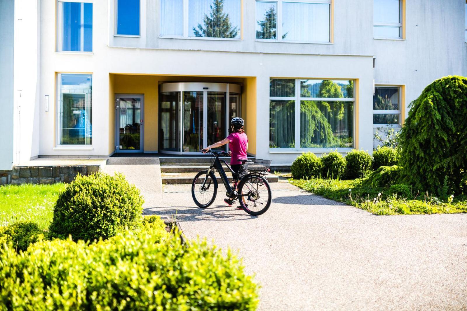 Lazensky A Wellness Hotel Nivamare Luhacovice Exterior photo